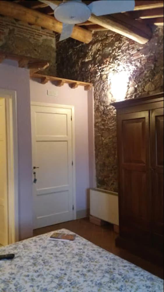 Agriturismo Al Podere Di Rosa Λούκα Εξωτερικό φωτογραφία